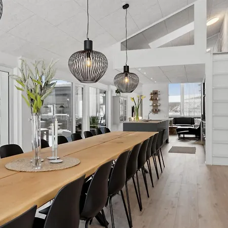 Vakantiehuis Marinus - 800m From The Sea By Interhome Glesborg