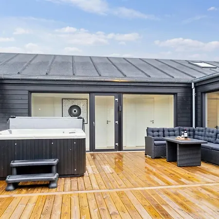 Marinus - 800m From The Sea By Interhome Glesborg